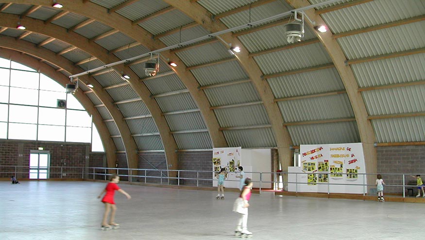 SKATING HALL